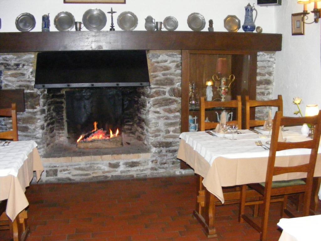 Auberge Le Vieux Moulin Буйон Екстериор снимка