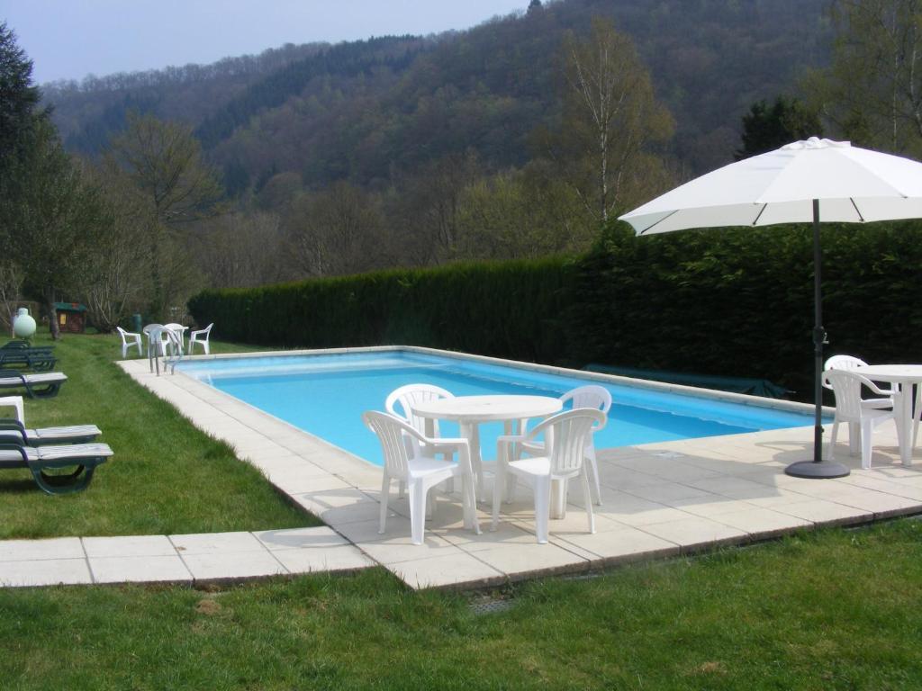 Auberge Le Vieux Moulin Буйон Екстериор снимка