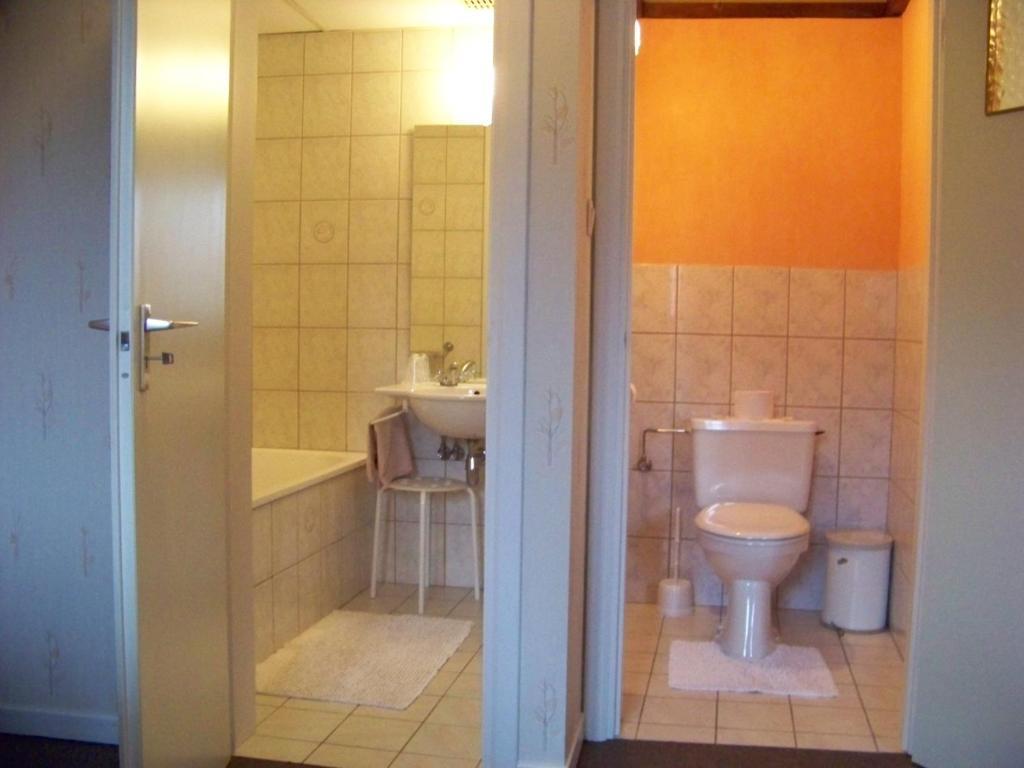 Auberge Le Vieux Moulin Буйон Стая снимка